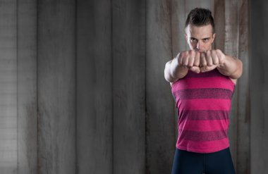 Fitness kas adam şeklinde 