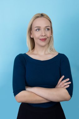 Güzel sarışın kadın.