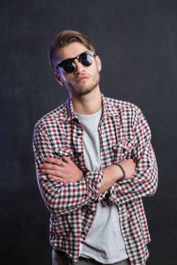 rahat, genç bir adam portresi 