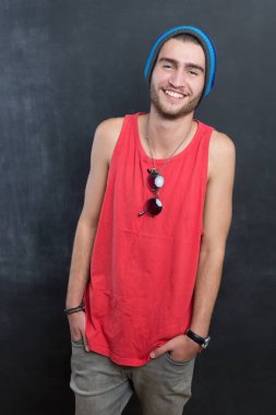 moda yakışıklı genç