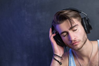 genç moda erkek portresi