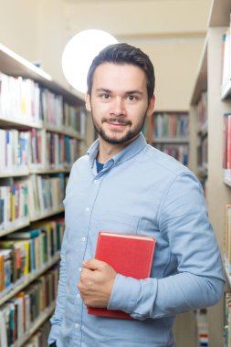 Casual adam Kütüphanesi'nde