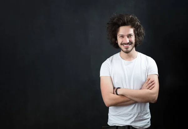 Guapo joven barbudo hombre — Foto de Stock