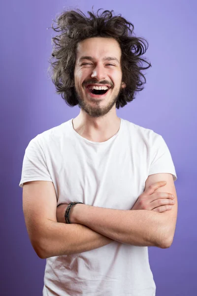 Άνθρωπος με αστεία μαλλιά — Φωτογραφία Αρχείου