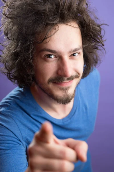 Homem com cabelo engraçado — Fotografia de Stock