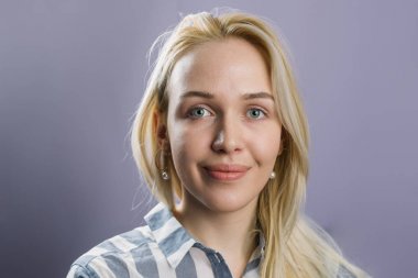 Çekici Genç Kadın