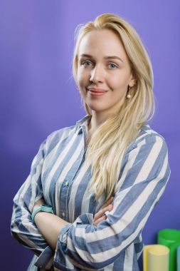 Çekici Genç Kadın