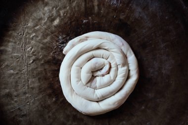 Ev yapımı Bosnalı etli börek