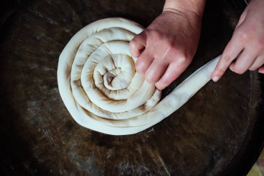 yoklama Bosnalı etli börek