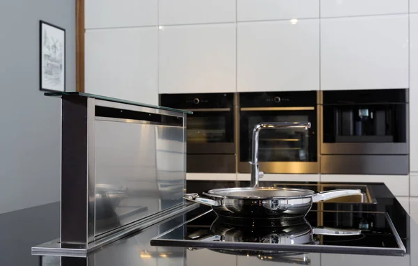 किमानता शैली स्वयंपाकघर — स्टॉक फोटो, इमेज