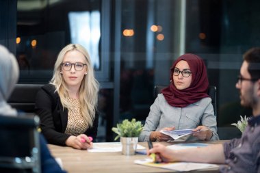 Fazla mesai arkadaşları