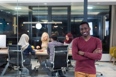 Ofiste çok kültürlü iş takım