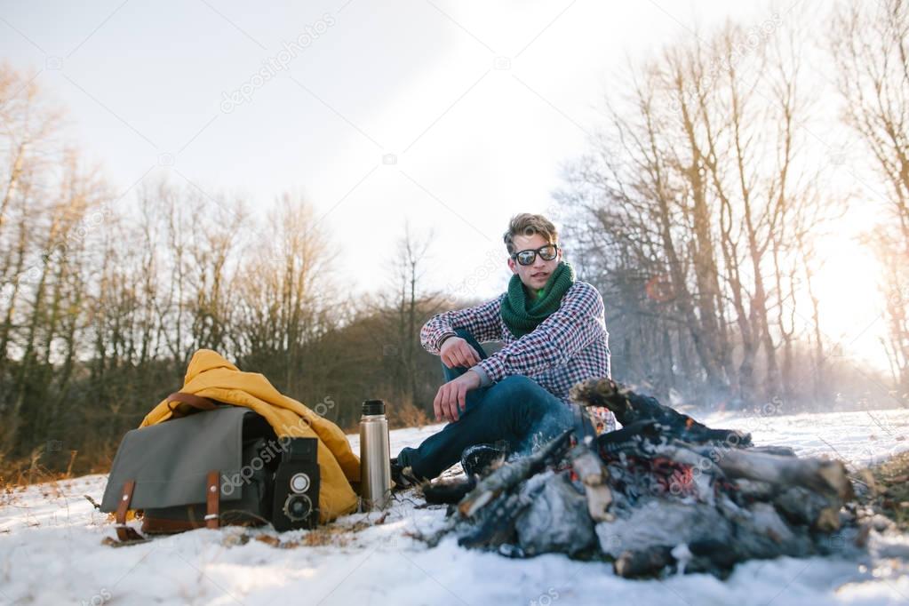 depositphotos_160799726-stock-photo-hand