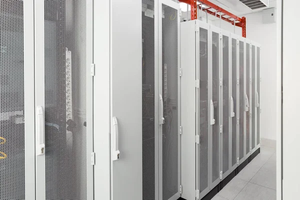 White Server Room Network Communications Server Cluster Server Room — Stock Photo, Image