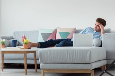 Sağlıklı ev freelancing üzerinden iş yapmak 20s hipster adam arıyorum.