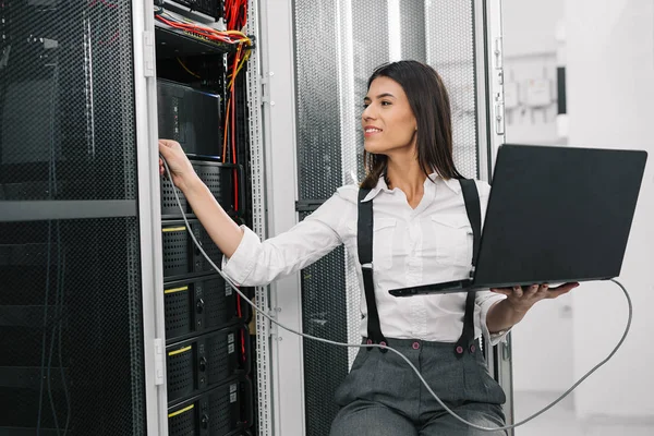 O süper sunucu denetimi uzman