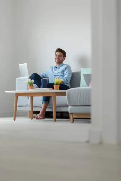 Hombre Hipster Aspecto Saludable Los Años Haciendo Negocios Desde Casa —  Fotos de Stock