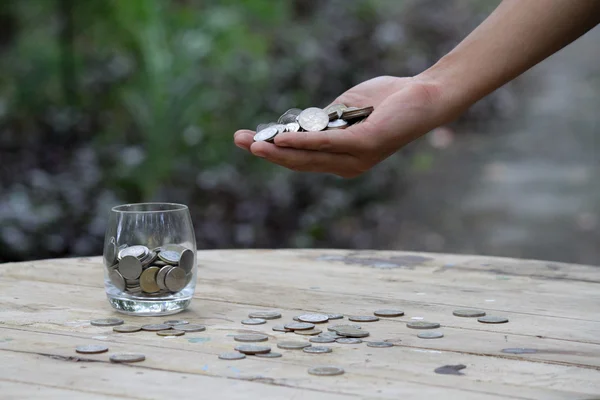 Dinero en el vaso — Foto de Stock