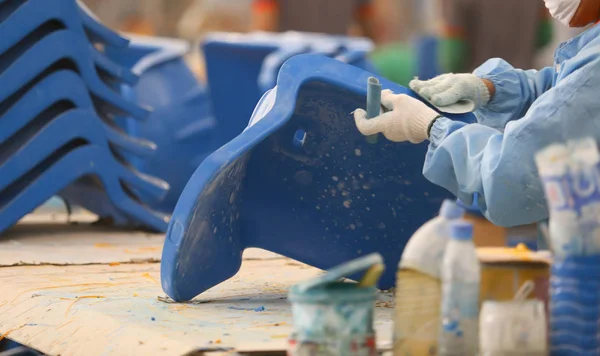 Fabrika sandalye ve kürek fiberglas.