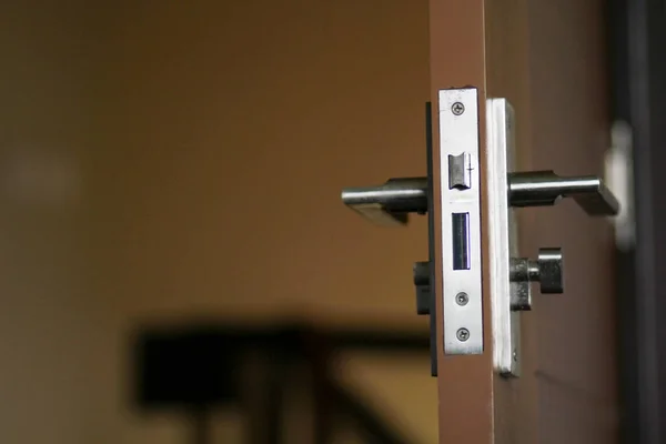 Door knob is not used. — Stock Photo, Image