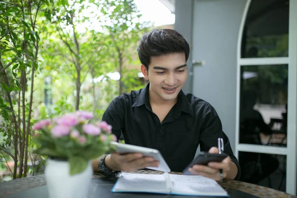 Genç iş adamı hisse arıyorum