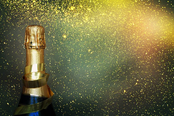 Láhev šampaňského. Oslava nového roku — Stock fotografie
