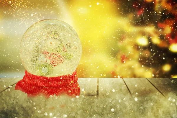 Χριστουγεννιάτικη χιονόμπαλα. Το νέο έτος — Φωτογραφία Αρχείου