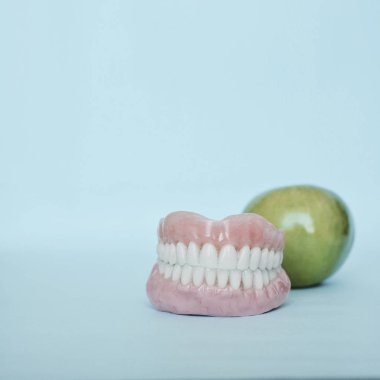 Diş tedavisi için diş aletleri