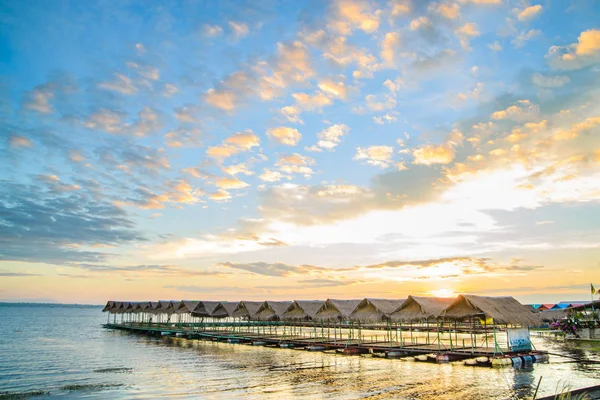 Sunries at Beach Pavilion in Ubon Ratchathani. — Stock Photo, Image