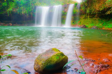 champeecave şelale, tropikal ülkede, Laos