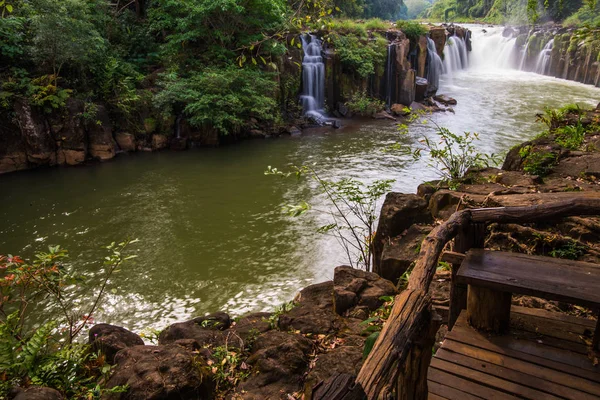 Phasom Waterfall (Tad) in tropical country, Laos — Stock Photo, Image