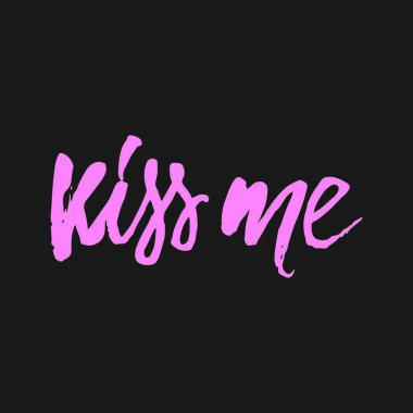 Beni iki kez seviyor. Bugün iki kere beni seviyor. Öp beni. tasarımlarınız için Sevgililer günü için yazı el.