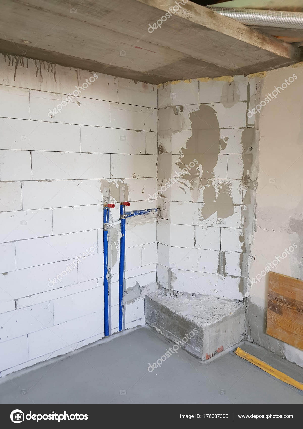 New home construction showing drywall with electrical boxes — Stock