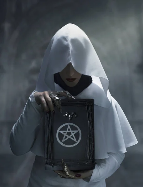 Sorceress White Hooded Cloak Holding Spell Magic Book Pentagram Symbol — Stock Photo, Image