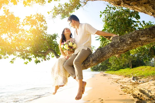 Asiatico bella sposa — Foto Stock