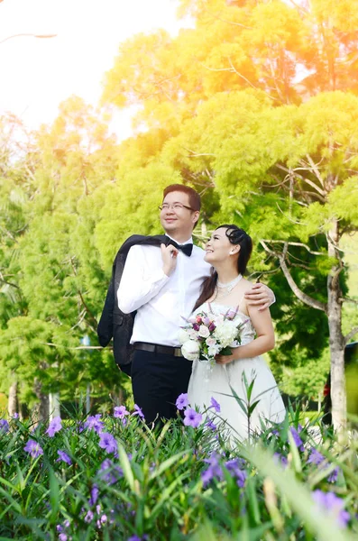 Asiática boda pareja — Foto de Stock