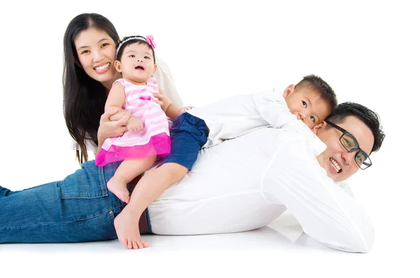 Азіатський щаслива родина — стокове фото
