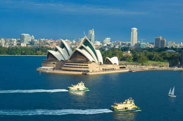 Оперний театр, Сідней, Австралія . — стокове фото