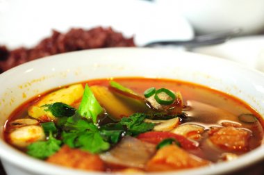 Tom yam çorbası 