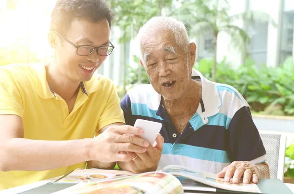 Smartphone ve teknoloji kavramı