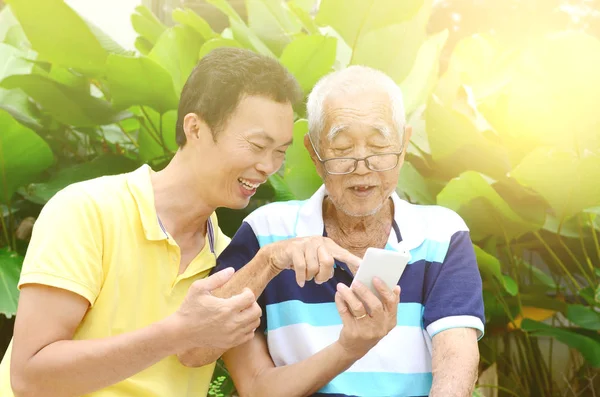 Smartphone ve teknoloji kavramı