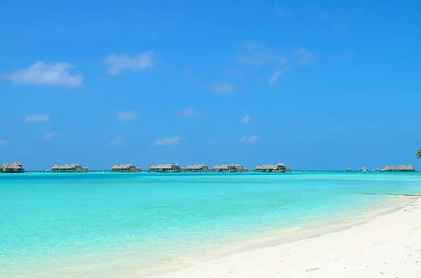 Bungalows resort na Maledivách — Stock fotografie