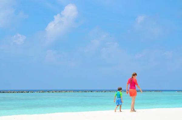 Spiaggia dell'isola delle Maldive — Foto Stock