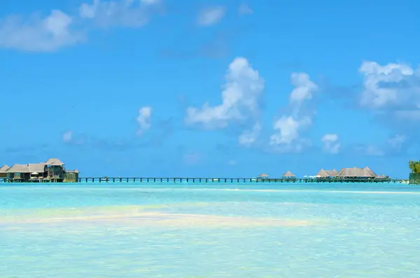 Bungalows resort na Maledivách — Stock fotografie