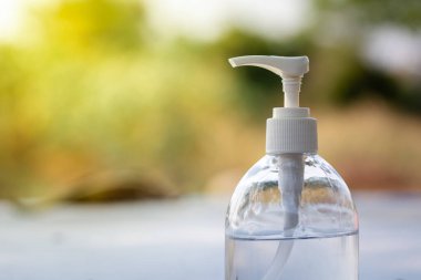 Alkol dezenfektanlarıyla el yıkamak. Grip hastalığının önlenmesi. Wuhan Coronavirus (COVID-19) salgın enfeksiyonu önleme ve kontrol.