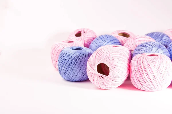 Pink and blue thread for knitting — Stock Photo, Image