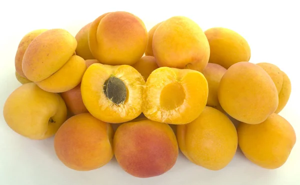 Pile of Golden Apricots — Stock Photo, Image