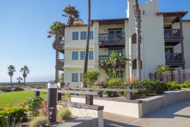 Embassy Suites Mandalay Beach Otel ve Resort