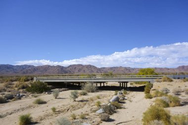 Batı eyalet sınırı-10 bağlı