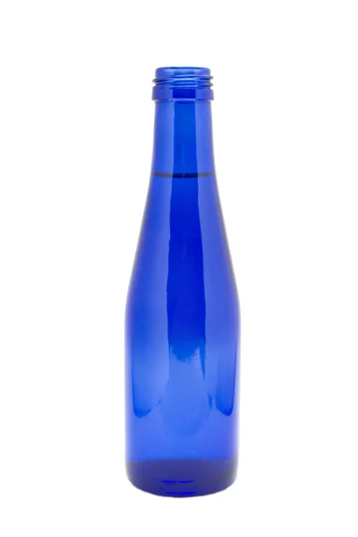 Garrafa azul com água — Fotografia de Stock